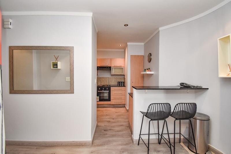 To Let 2 Bedroom Property for Rent in Sandhurst Gauteng