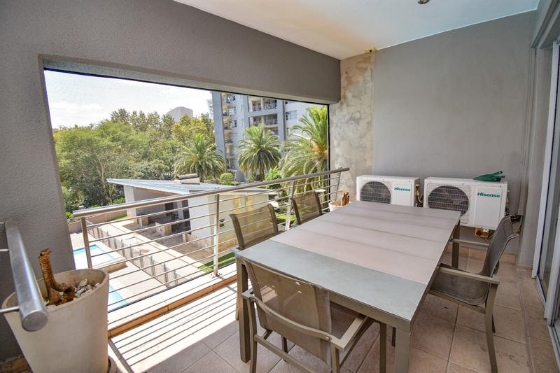 To Let 2 Bedroom Property for Rent in Sandhurst Gauteng