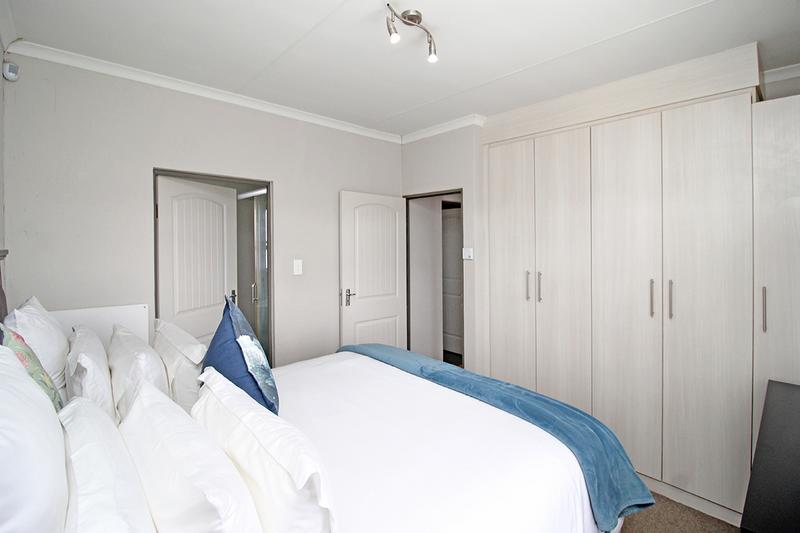 2 Bedroom Property for Sale in Honeydew Gauteng