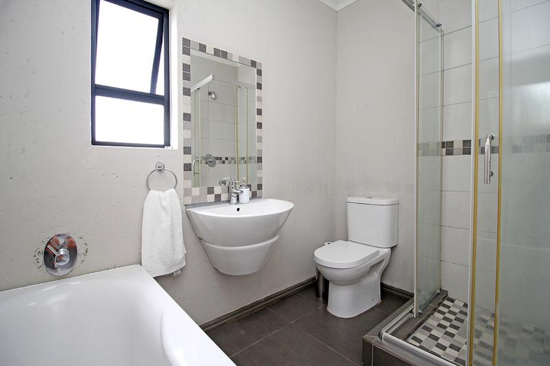 2 Bedroom Property for Sale in Honeydew Gauteng