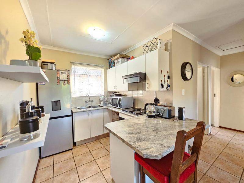 2 Bedroom Property for Sale in Weltevreden Park Gauteng