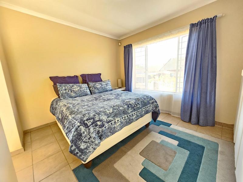 2 Bedroom Property for Sale in Weltevreden Park Gauteng