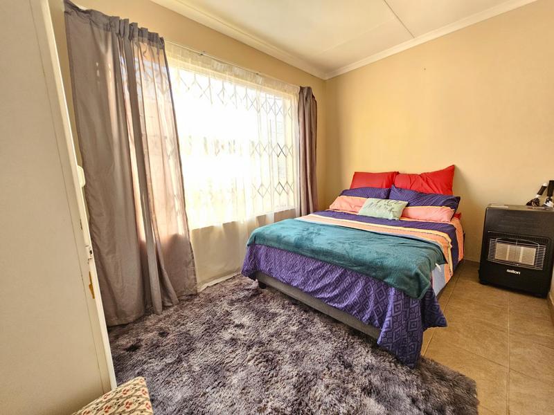 2 Bedroom Property for Sale in Weltevreden Park Gauteng