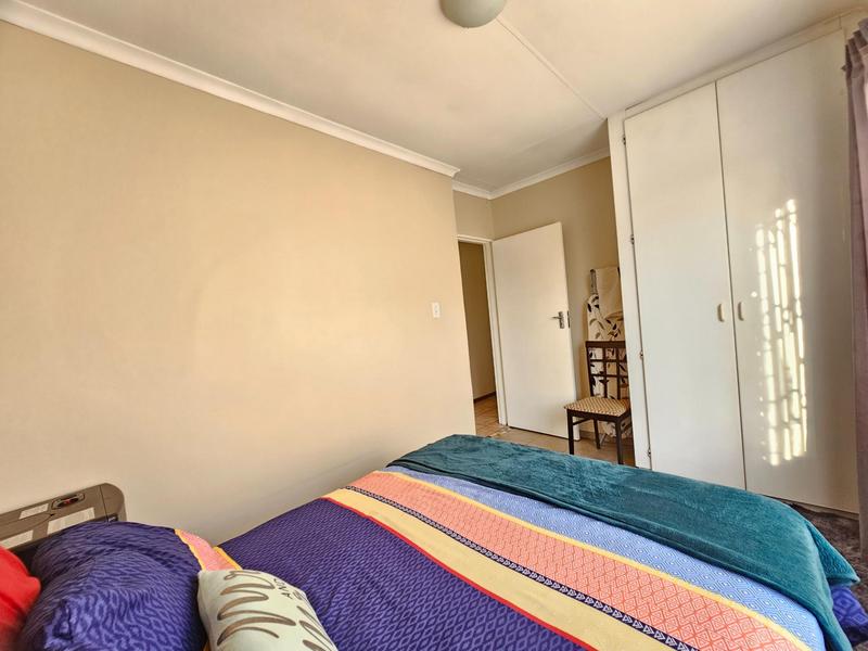 2 Bedroom Property for Sale in Weltevreden Park Gauteng