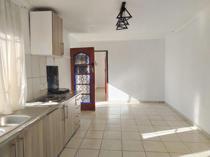 To Let 1 Bedroom Property for Rent in Kensington Gauteng