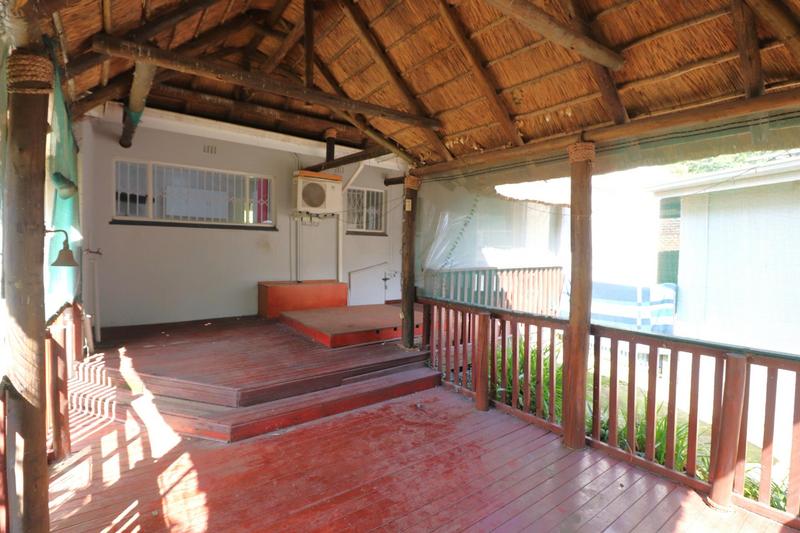 To Let 3 Bedroom Property for Rent in Fontainebleau Gauteng