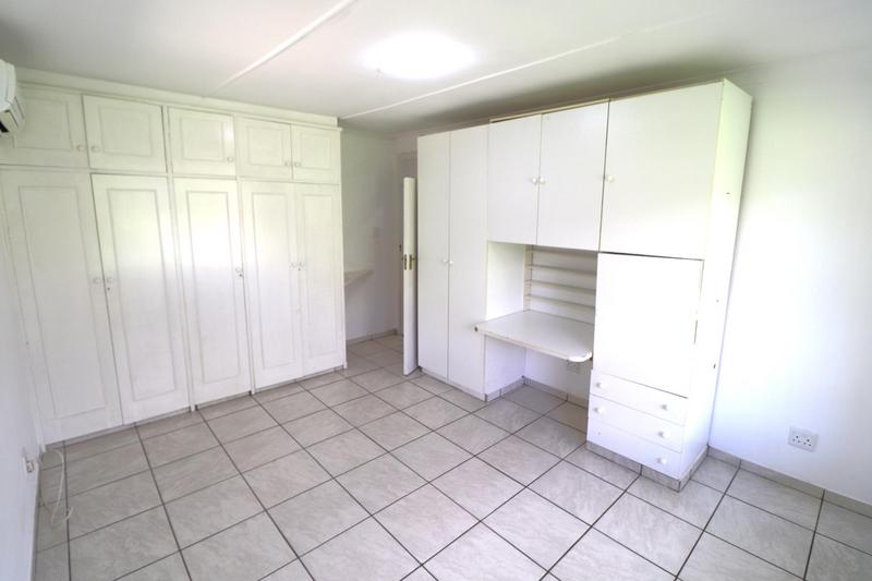 To Let 3 Bedroom Property for Rent in Fontainebleau Gauteng