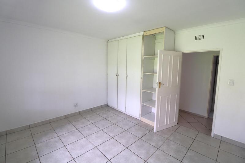 To Let 3 Bedroom Property for Rent in Fontainebleau Gauteng