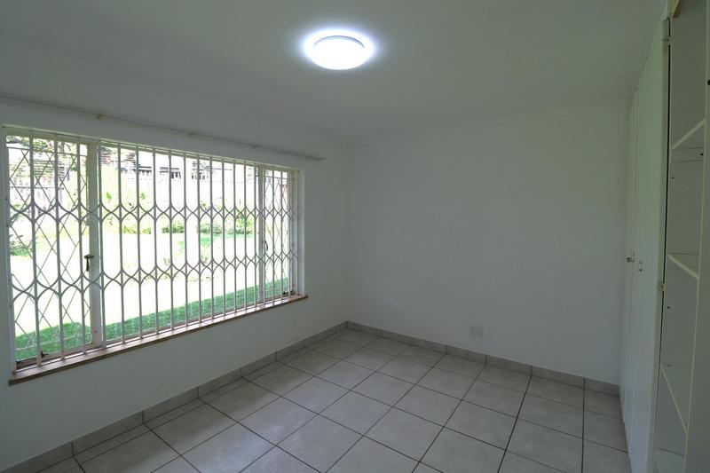 To Let 3 Bedroom Property for Rent in Fontainebleau Gauteng