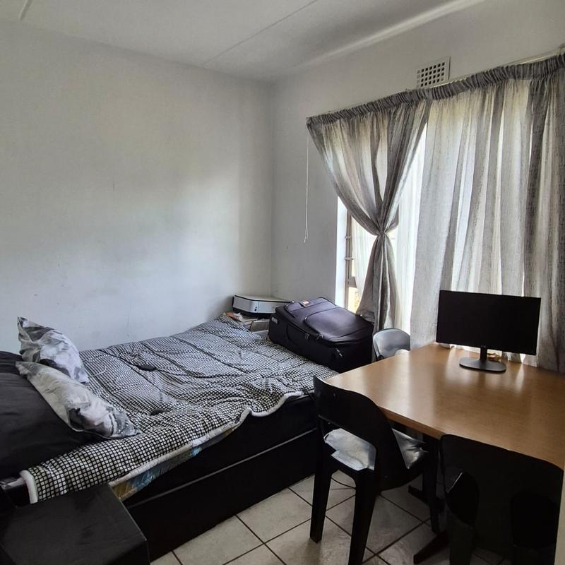 To Let 2 Bedroom Property for Rent in Parkrand Gauteng