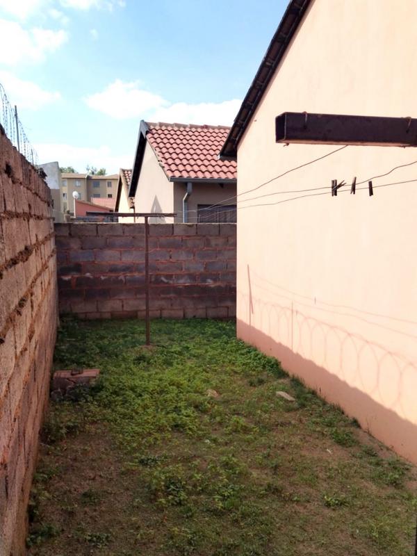 2 Bedroom Property for Sale in Fleurhof Gauteng