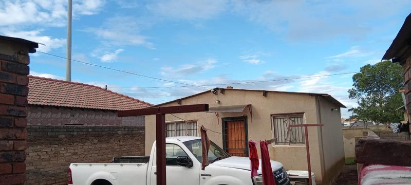 2 Bedroom Property for Sale in Thulani Gauteng