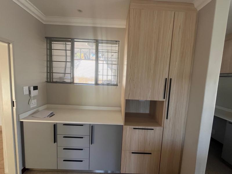 To Let 3 Bedroom Property for Rent in Waterkloof Ridge Gauteng