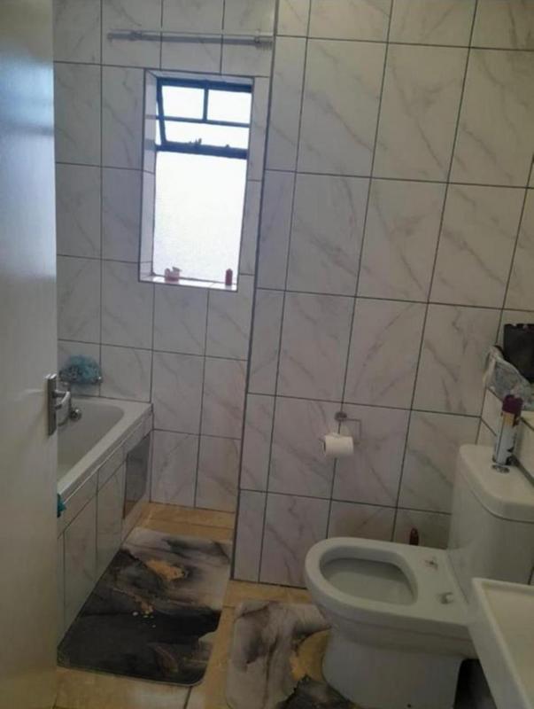 2 Bedroom Property for Sale in Fleurhof Gauteng