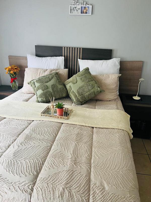 2 Bedroom Property for Sale in Fleurhof Gauteng