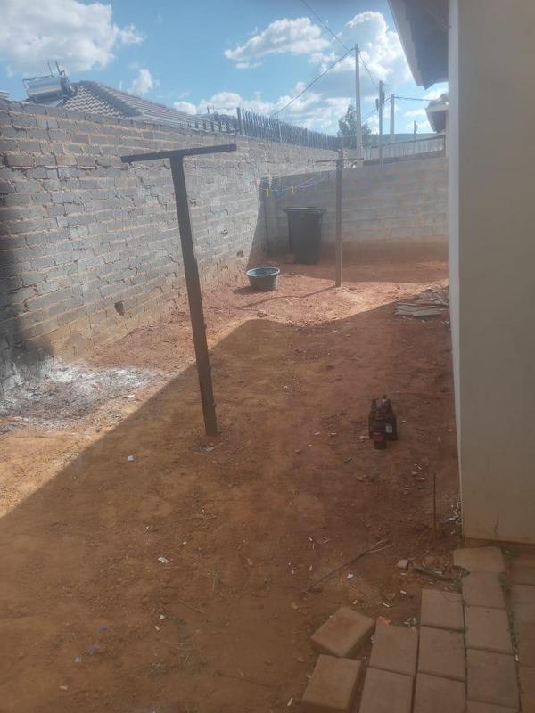 2 Bedroom Property for Sale in Lehae Gauteng