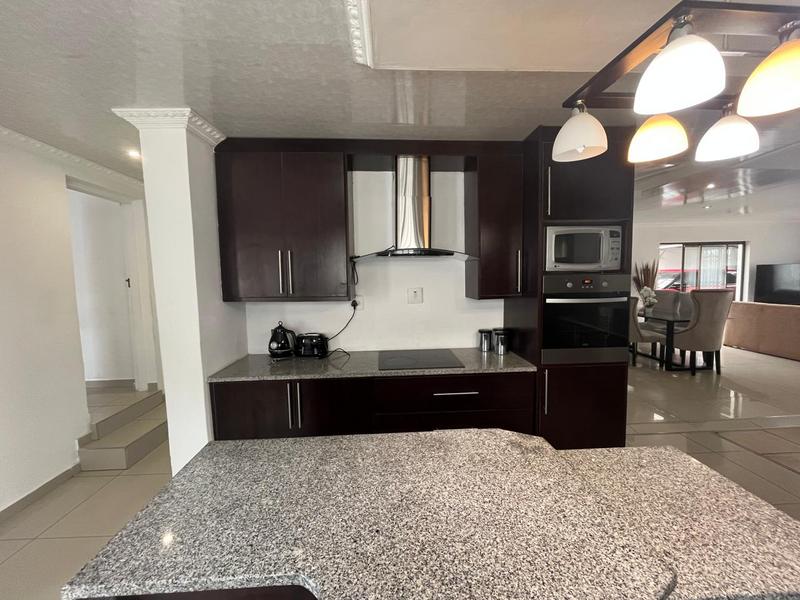 3 Bedroom Property for Sale in Meadowlands West Gauteng