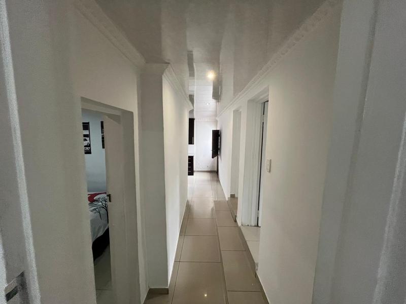 3 Bedroom Property for Sale in Meadowlands West Gauteng