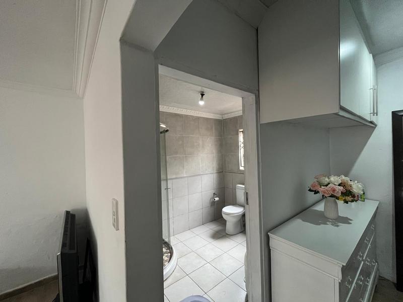 3 Bedroom Property for Sale in Meadowlands West Gauteng