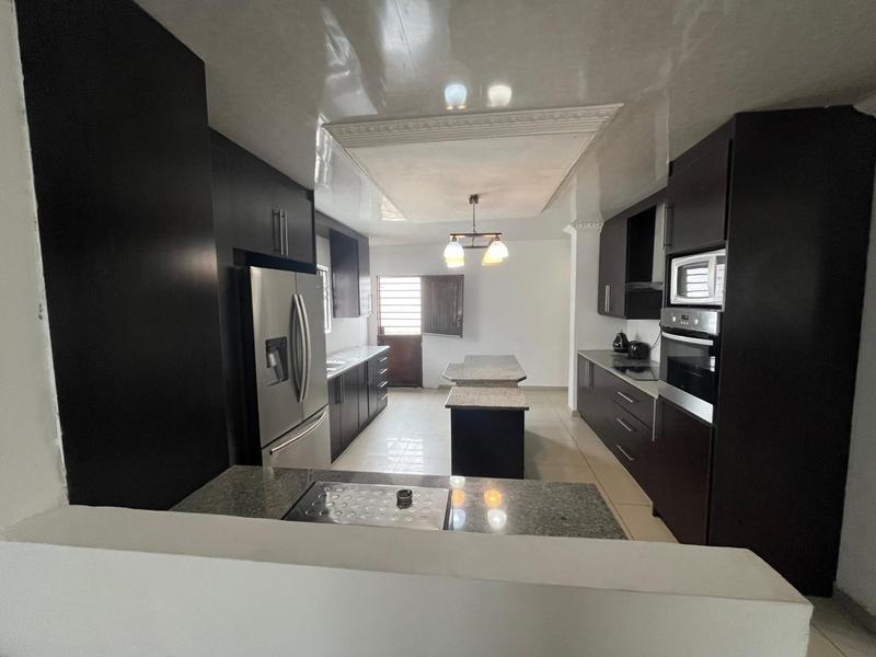 3 Bedroom Property for Sale in Meadowlands West Gauteng