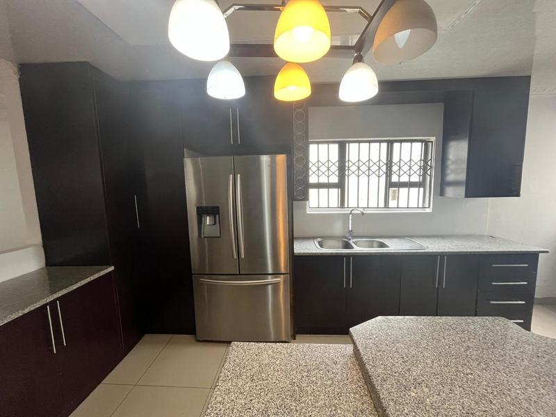 3 Bedroom Property for Sale in Meadowlands West Gauteng