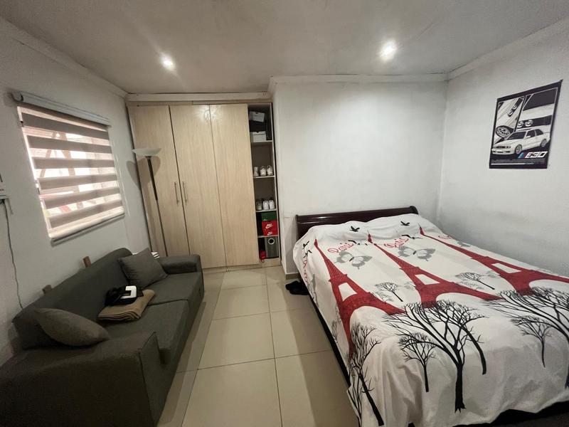 3 Bedroom Property for Sale in Meadowlands West Gauteng