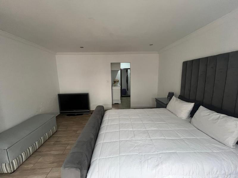 3 Bedroom Property for Sale in Meadowlands West Gauteng