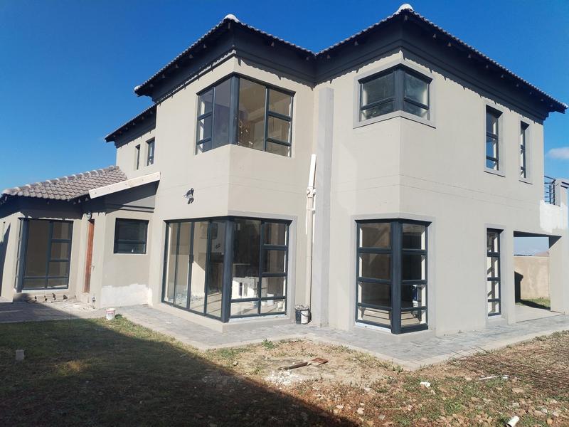 To Let 5 Bedroom Property for Rent in Wildtuinpark Gauteng