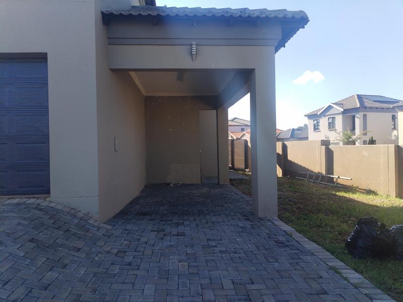 To Let 5 Bedroom Property for Rent in Wildtuinpark Gauteng