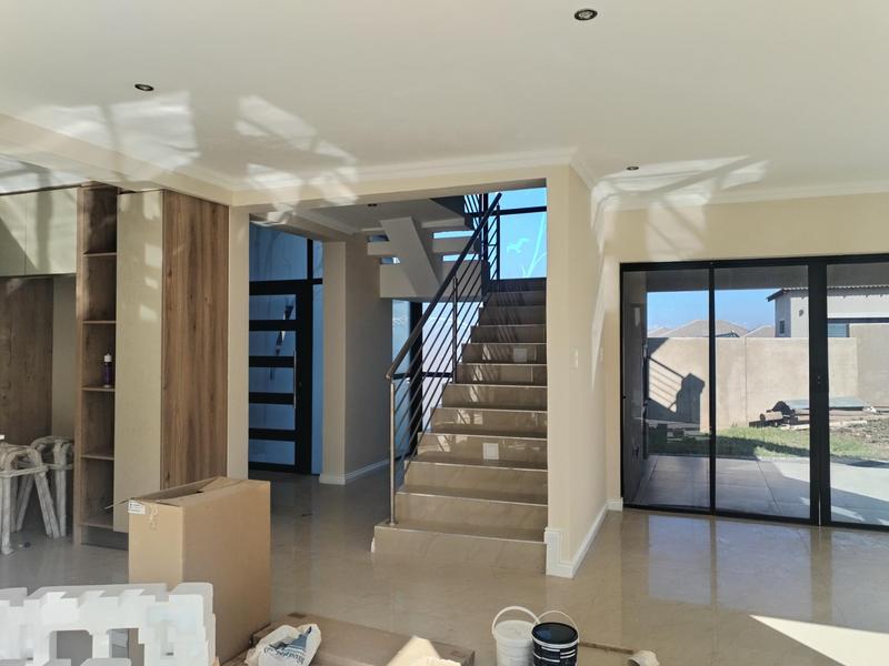 To Let 5 Bedroom Property for Rent in Wildtuinpark Gauteng