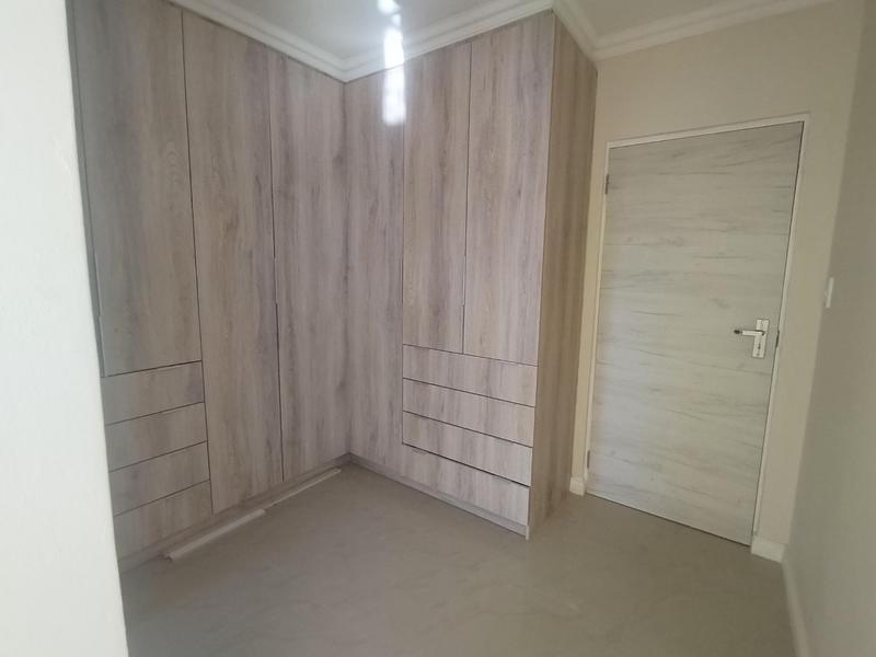 To Let 5 Bedroom Property for Rent in Wildtuinpark Gauteng