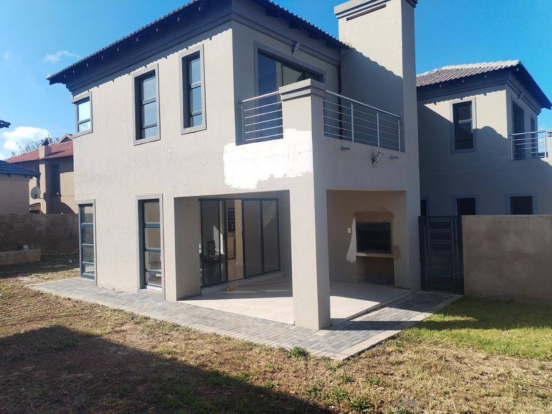 To Let 5 Bedroom Property for Rent in Wildtuinpark Gauteng