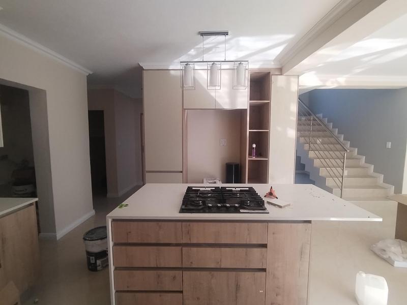 To Let 5 Bedroom Property for Rent in Wildtuinpark Gauteng