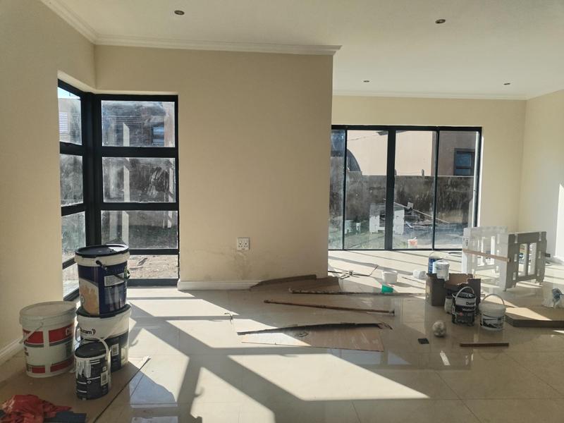 To Let 5 Bedroom Property for Rent in Wildtuinpark Gauteng