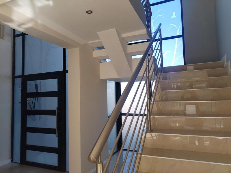 To Let 5 Bedroom Property for Rent in Wildtuinpark Gauteng