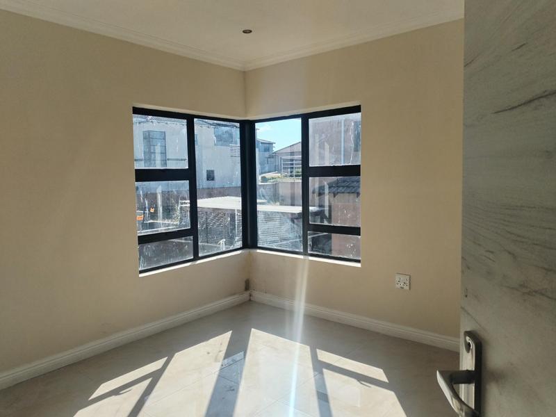 To Let 5 Bedroom Property for Rent in Wildtuinpark Gauteng