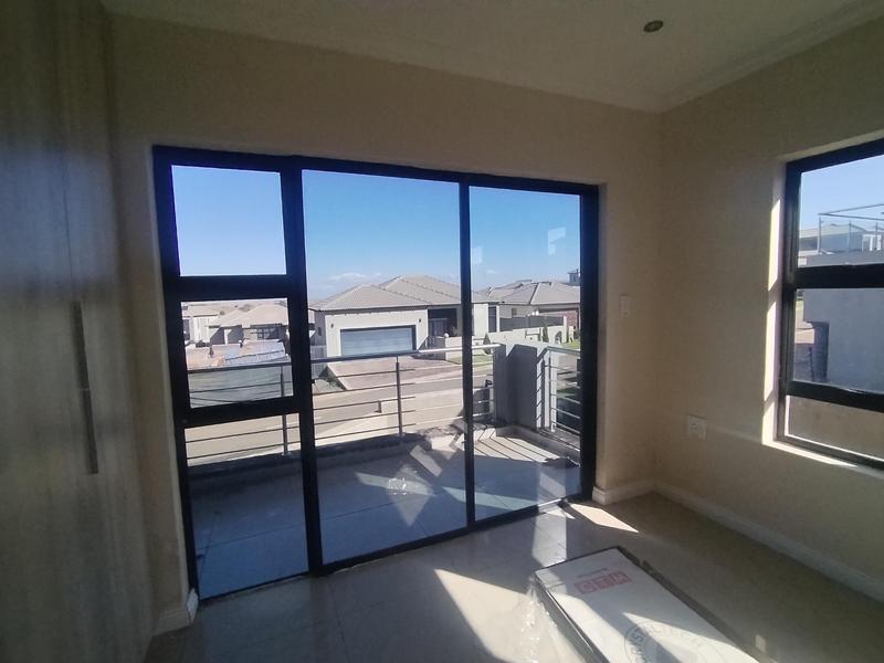 To Let 5 Bedroom Property for Rent in Wildtuinpark Gauteng