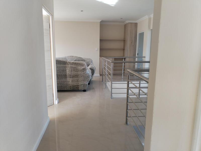 To Let 5 Bedroom Property for Rent in Wildtuinpark Gauteng