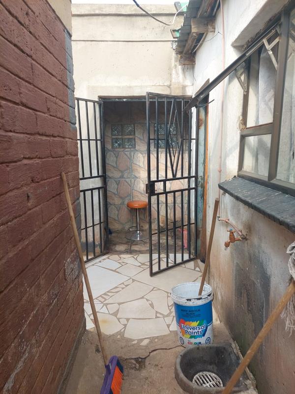 2 Bedroom Property for Sale in Katlehong South Gauteng