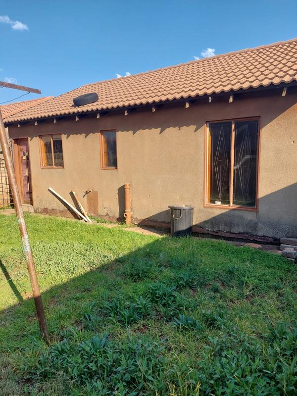 2 Bedroom Property for Sale in Katlehong South Gauteng