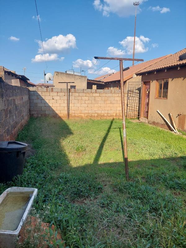 2 Bedroom Property for Sale in Katlehong South Gauteng