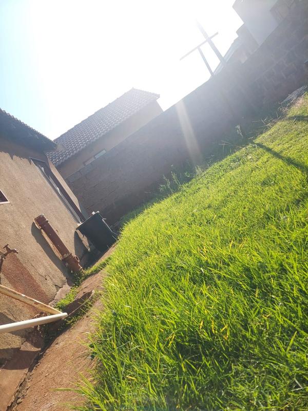 2 Bedroom Property for Sale in Katlehong South Gauteng