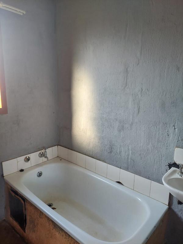 2 Bedroom Property for Sale in Katlehong South Gauteng