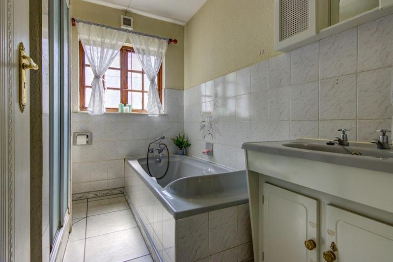 3 Bedroom Property for Sale in Terenure Gauteng