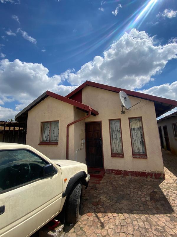 7 Bedroom Property for Sale in Payneville Gauteng