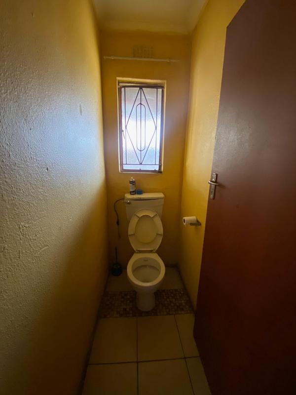 7 Bedroom Property for Sale in Payneville Gauteng