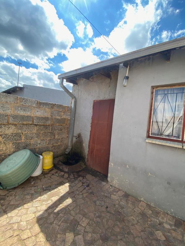 7 Bedroom Property for Sale in Payneville Gauteng