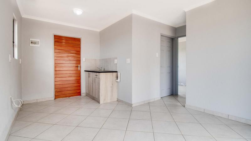 2 Bedroom Property for Sale in Selcourt Gauteng