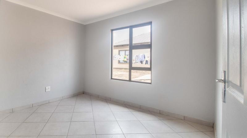 2 Bedroom Property for Sale in Selcourt Gauteng