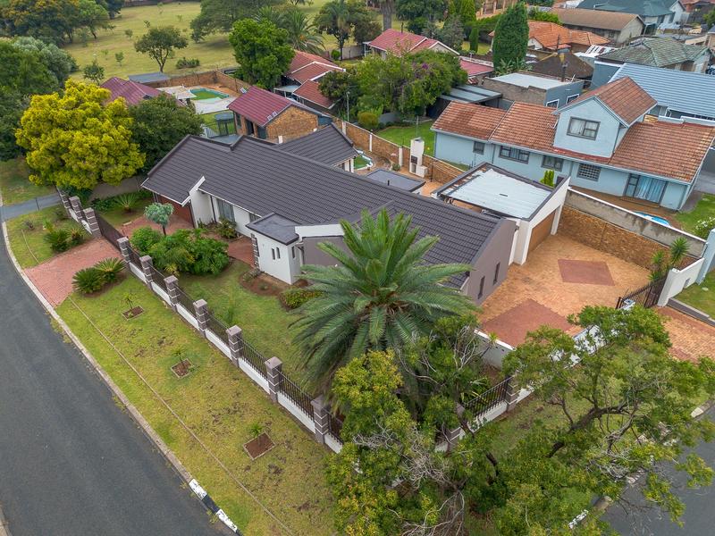 4 Bedroom Property for Sale in Elandspark Gauteng